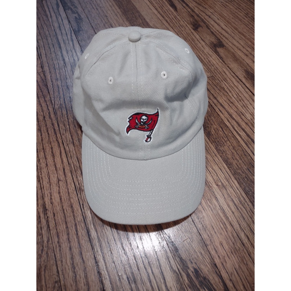 Vtg Tampa Bay Buccaneers Baseball Cap Beige Embroidered NFL Licensed Cotton OS